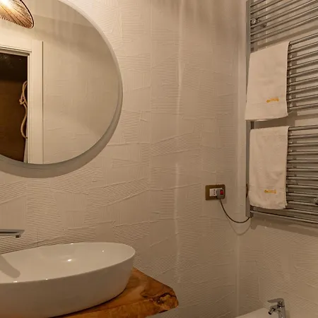Apartmán Dimora Margo - Elegant Historic Escape *