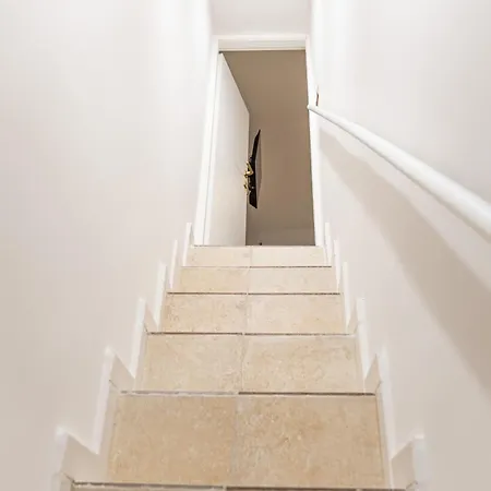 Dimora Margo - Elegant Historic Escape Apartmán Mola di Bari