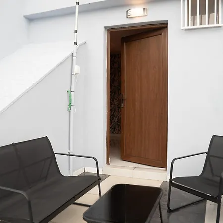 Dimora Margo - Elegant Historic Escape Apartmán Mola di Bari